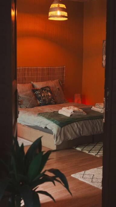 Sahara Studio With Shared Bathroom In City Centre Братислава Екстериор снимка
