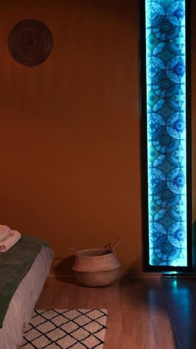 Sahara Studio With Shared Bathroom In City Centre Братислава Екстериор снимка