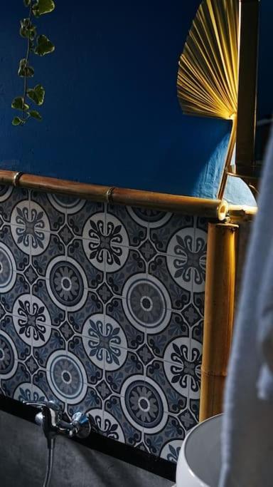 Sahara Studio With Shared Bathroom In City Centre Братислава Екстериор снимка