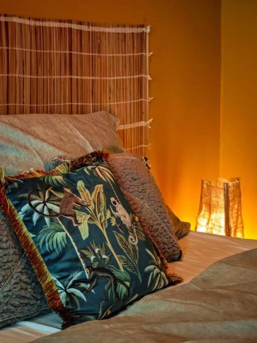 Sahara Studio With Shared Bathroom In City Centre Братислава Екстериор снимка