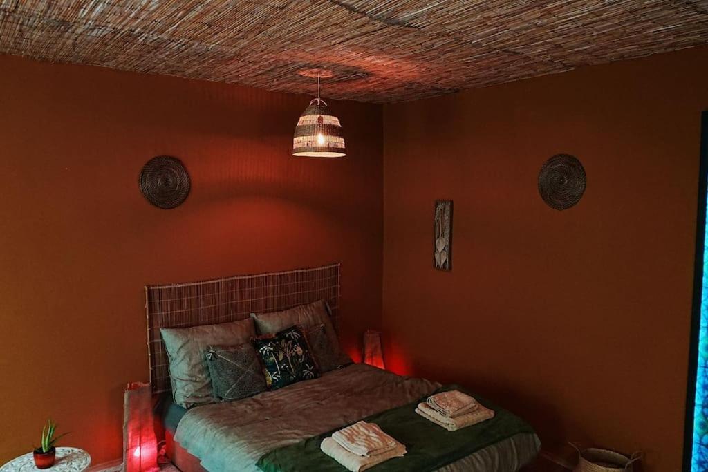 Sahara Studio With Shared Bathroom In City Centre Братислава Екстериор снимка